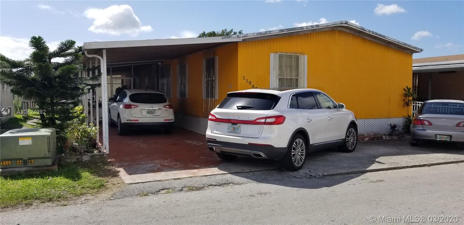 Vendido Recientemente: $65,000 (3 camas, 3 baños, 906 Pies cuadrados)