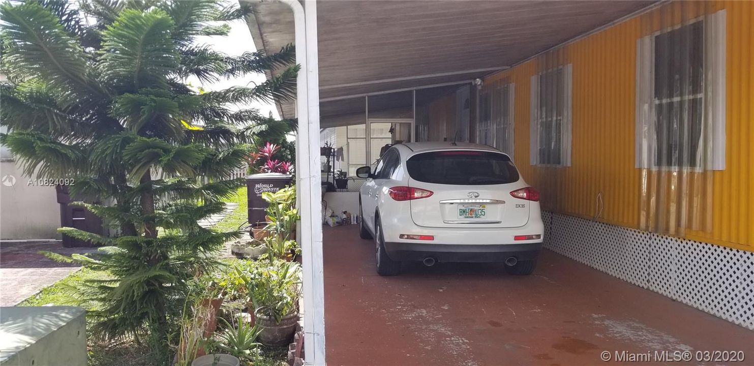 Vendido Recientemente: $65,000 (3 camas, 3 baños, 906 Pies cuadrados)