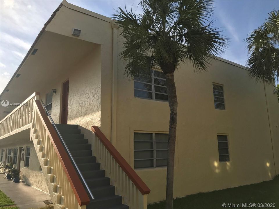 Recently Rented: $1,450 (2 beds, 1 baths, 1000 Square Feet)
