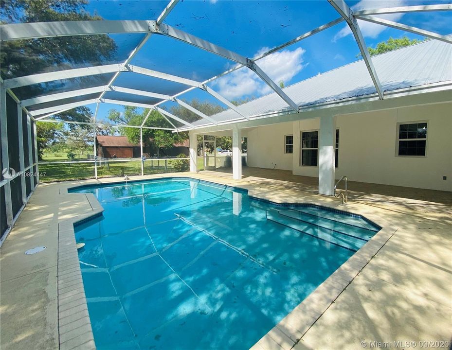 Recently Sold: $395,000 (4 beds, 2 baths, 3095 Square Feet)
