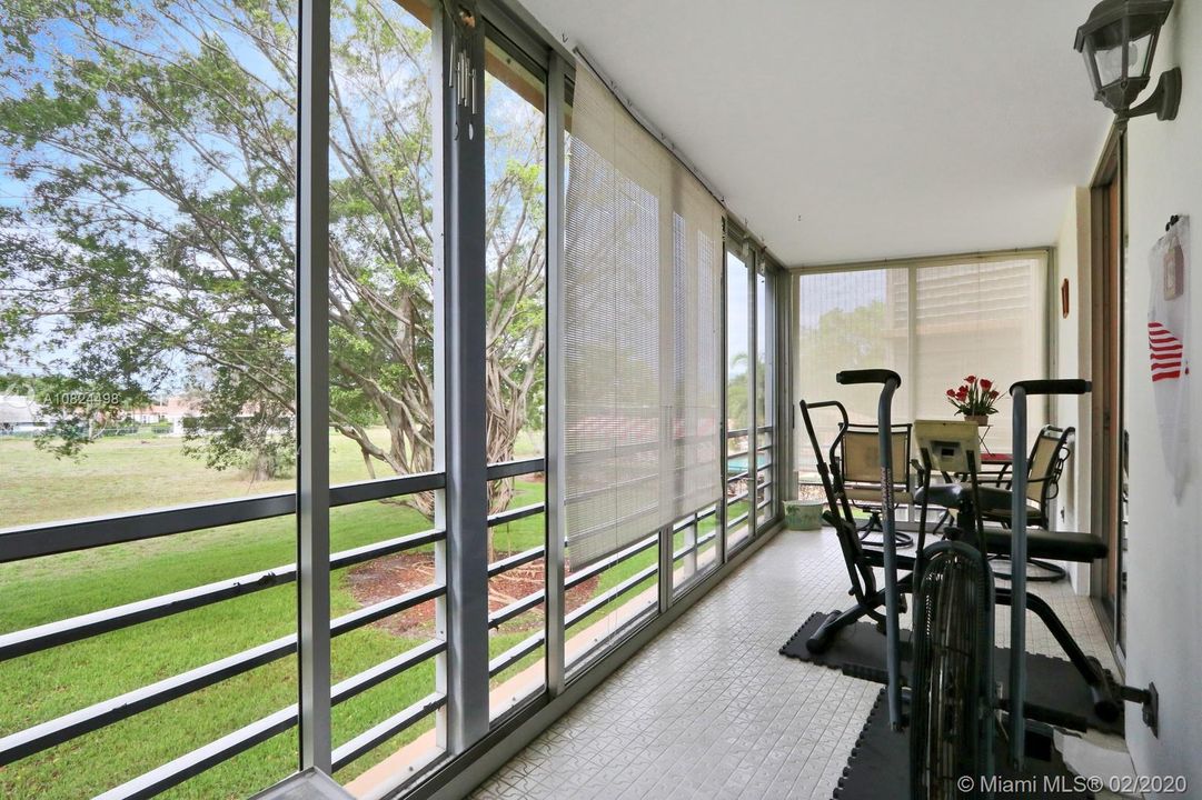 Large Screened Patio