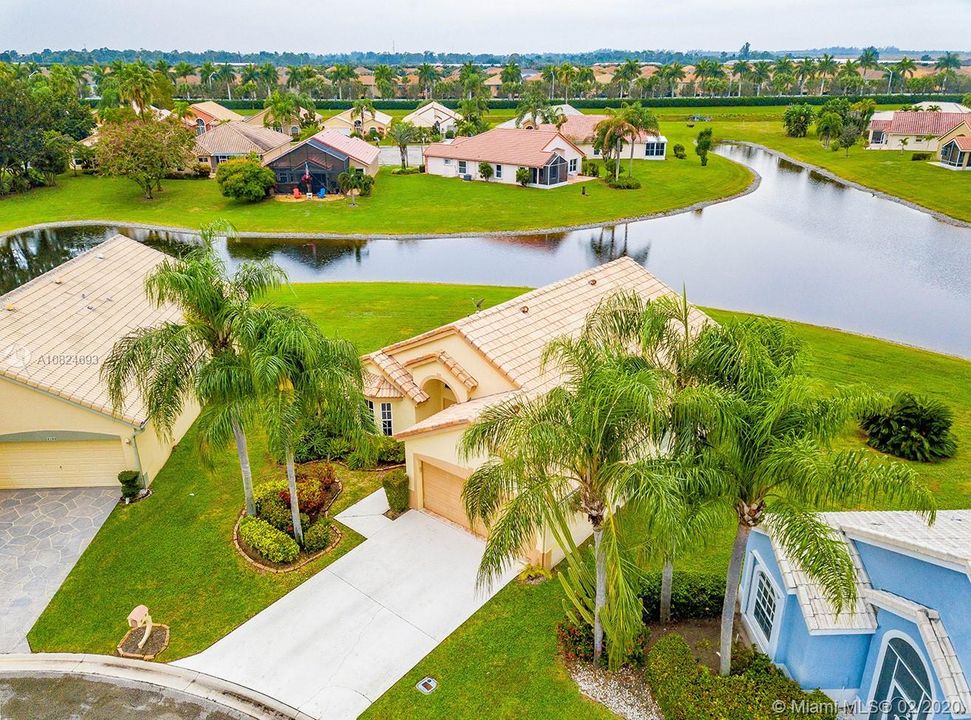 Vendido Recientemente: $309,999 (3 camas, 2 baños, 1382 Pies cuadrados)
