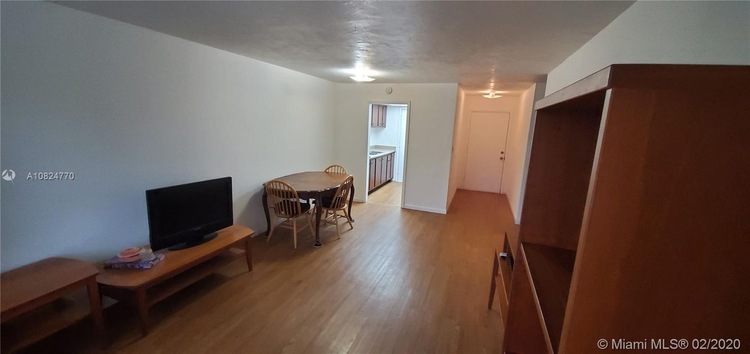 Recently Sold: $85,000 (1 beds, 1 baths, 640 Square Feet)