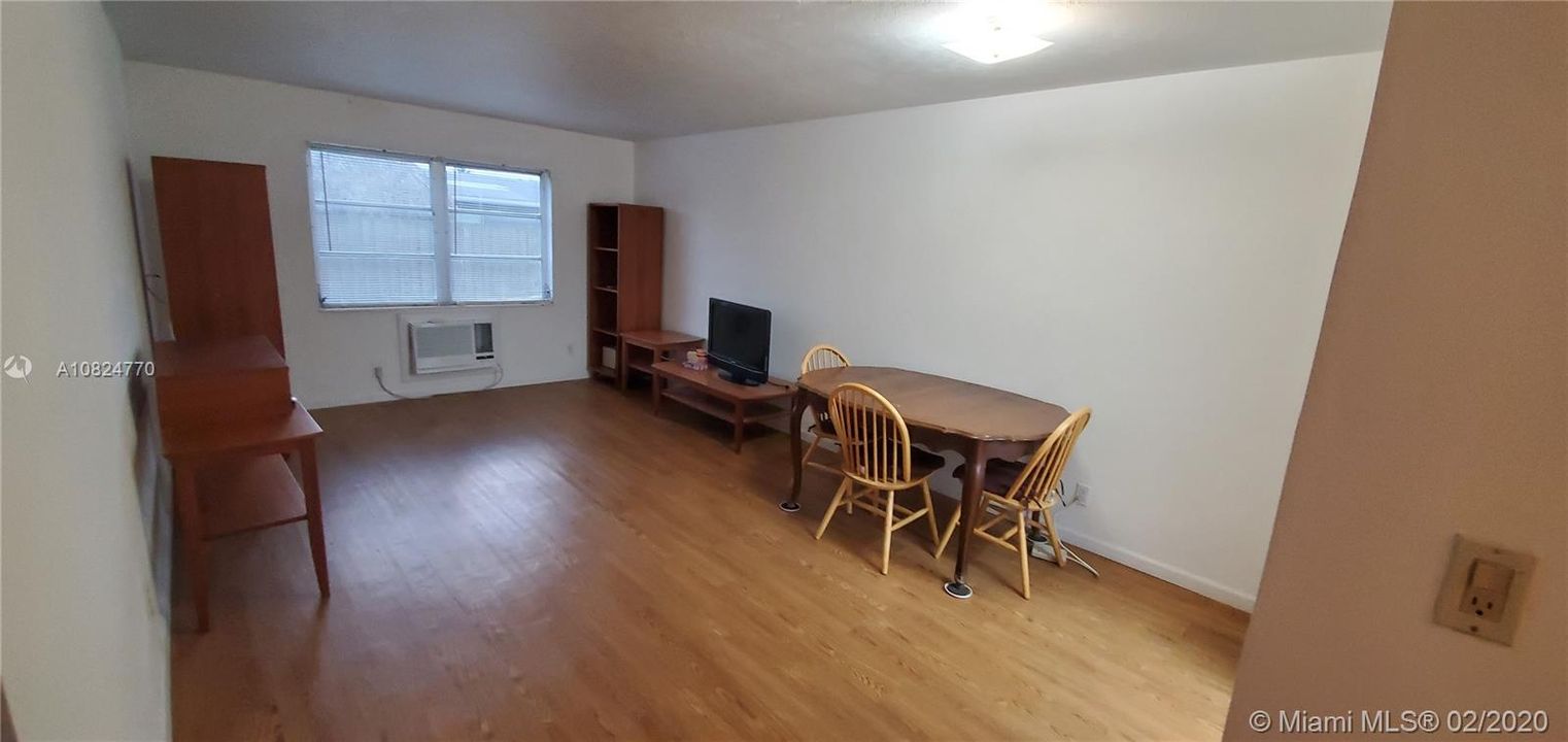 Recently Sold: $85,000 (1 beds, 1 baths, 640 Square Feet)