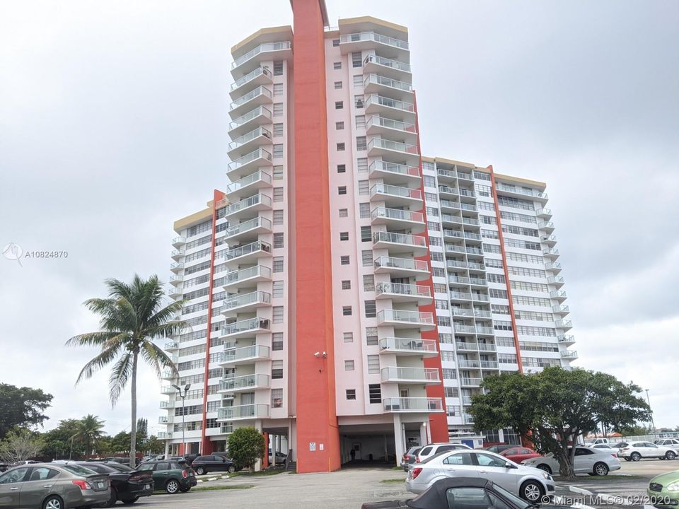 Vendido Recientemente: $99,500 (1 camas, 2 baños, 861 Pies cuadrados)