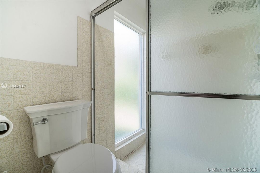 Recently Sold: $359,900 (3 beds, 2 baths, 1891 Square Feet)
