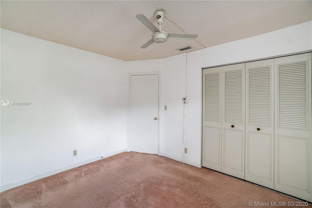 Recently Sold: $359,900 (3 beds, 2 baths, 1891 Square Feet)