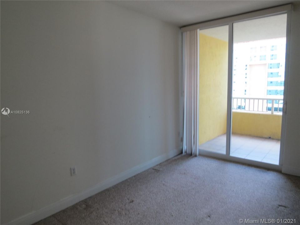 For Sale: $465,000 (1 beds, 1 baths, 630 Square Feet)