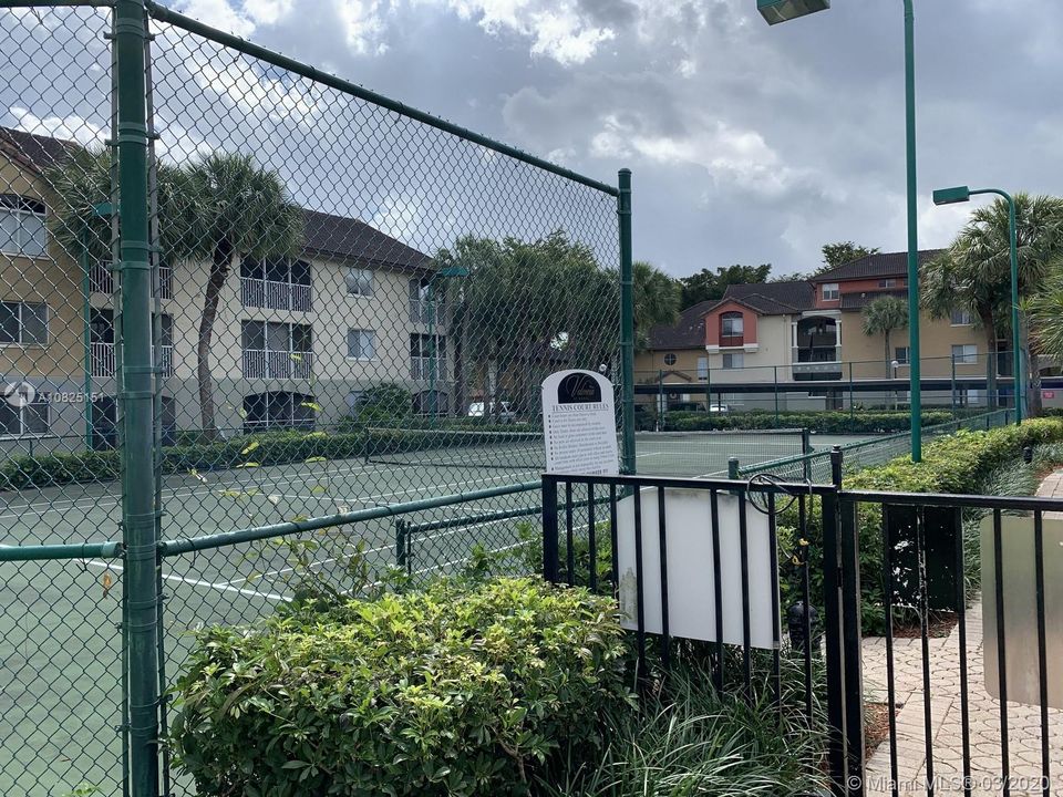 Recently Sold: $189,000 (1 beds, 1 baths, 602 Square Feet)