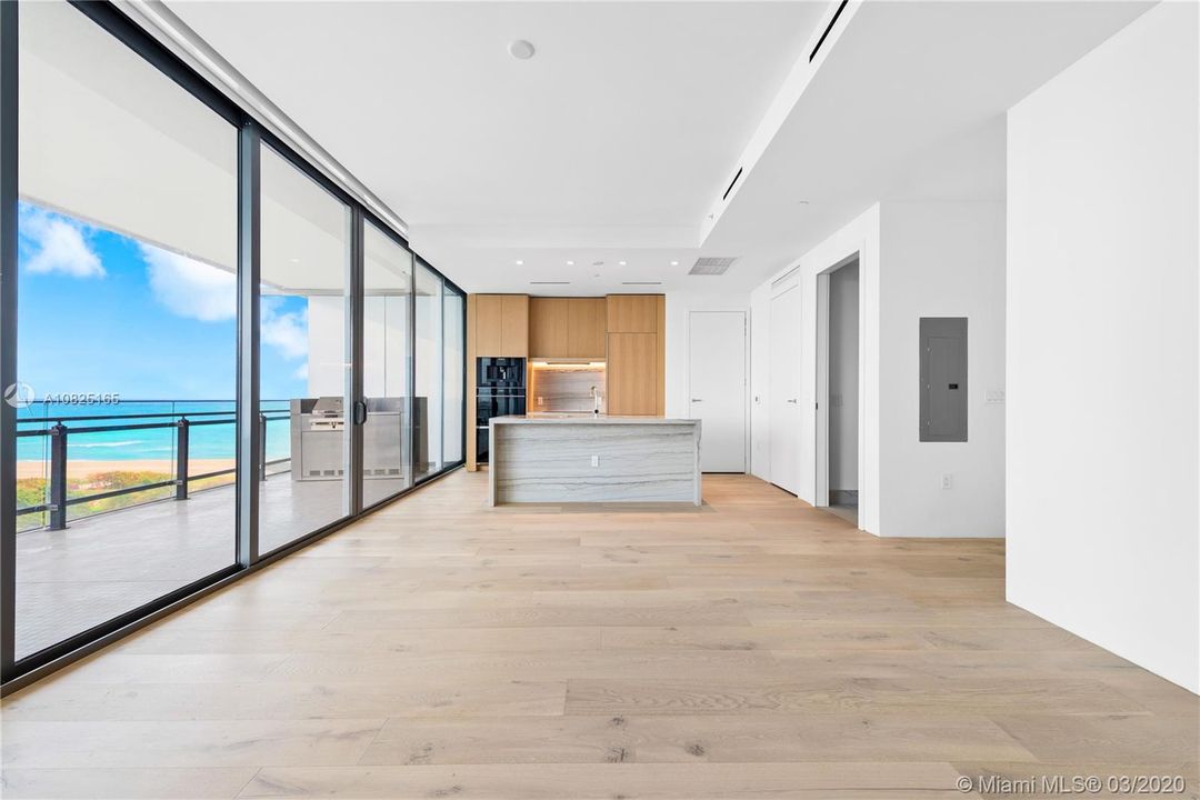 Recently Sold: $1,950,000 (1 beds, 1 baths, 1582 Square Feet)