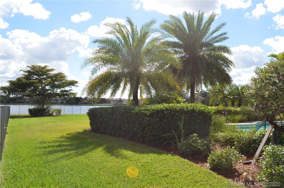 Recently Rented: $7,400 (5 beds, 3 baths, 3550 Square Feet)