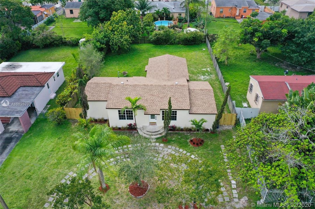 Недавно продано: $339,000 (4 спален, 3 ванн, 1641 Квадратных фут)