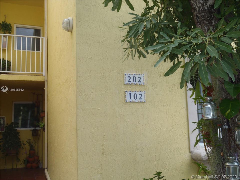 Recently Sold: $199,000 (3 beds, 2 baths, 1120 Square Feet)