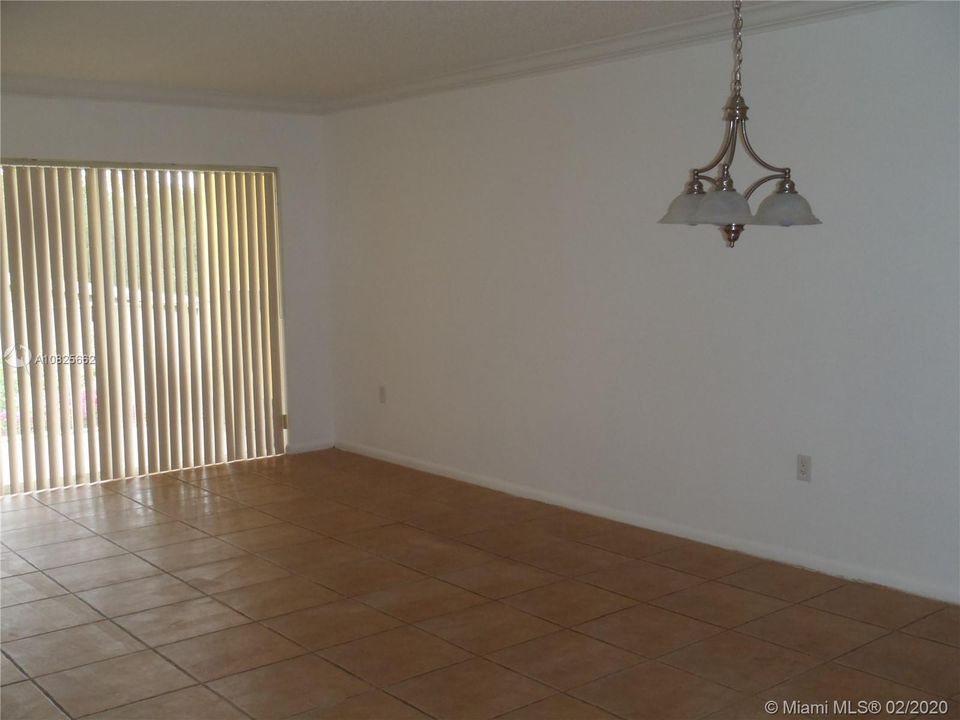 Recently Sold: $199,000 (3 beds, 2 baths, 1120 Square Feet)