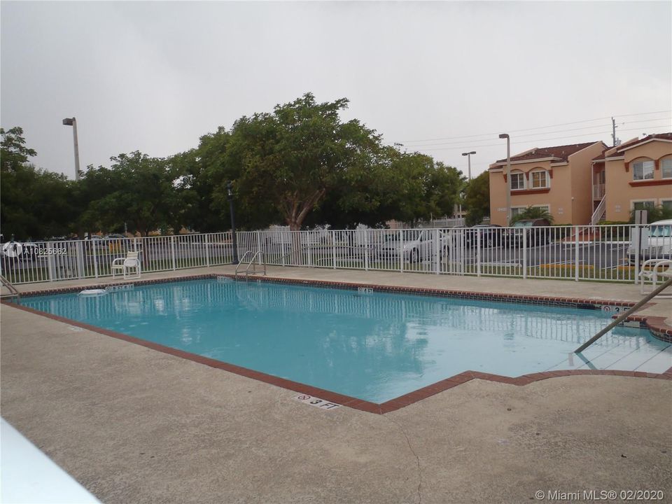 Recently Sold: $199,000 (3 beds, 2 baths, 1120 Square Feet)