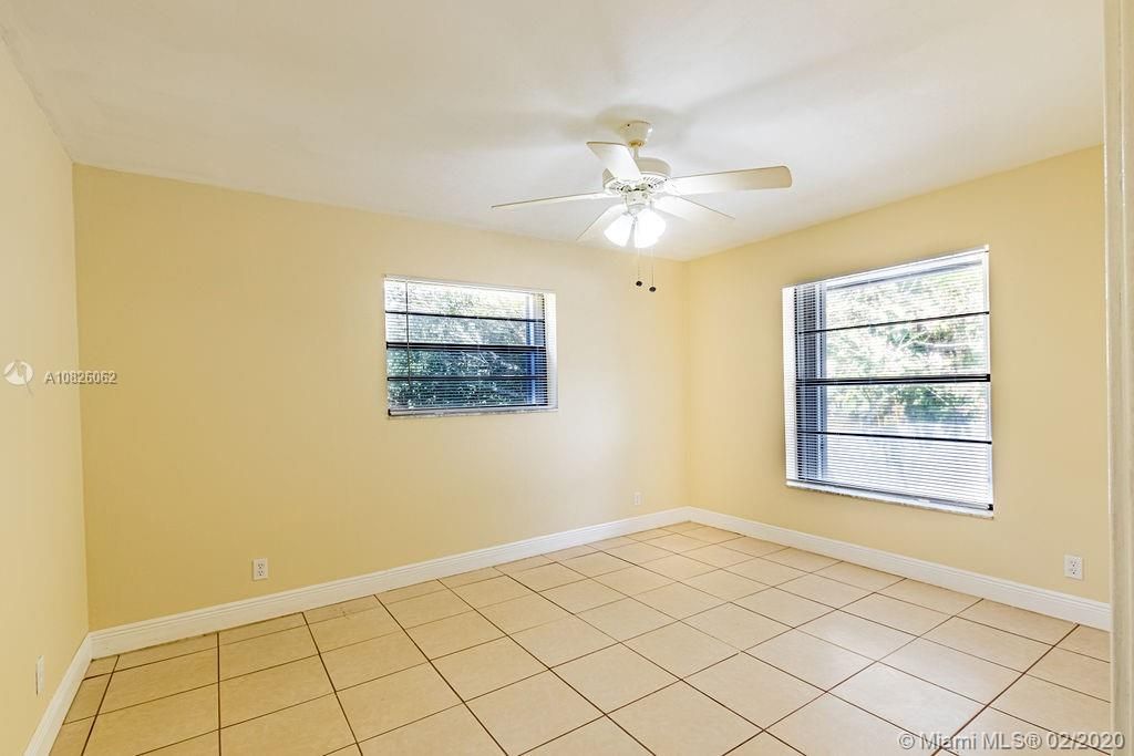 Recently Sold: $295,000 (2 beds, 2 baths, 1200 Square Feet)