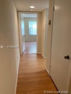 Недавно продано: $135,000 (2 спален, 2 ванн, 980 Квадратных фут)
