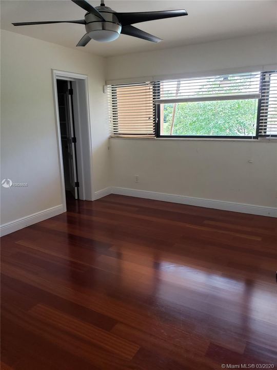 Recientemente alquilado: $7,400 (4 camas, 5 baños, 4207 Pies cuadrados)