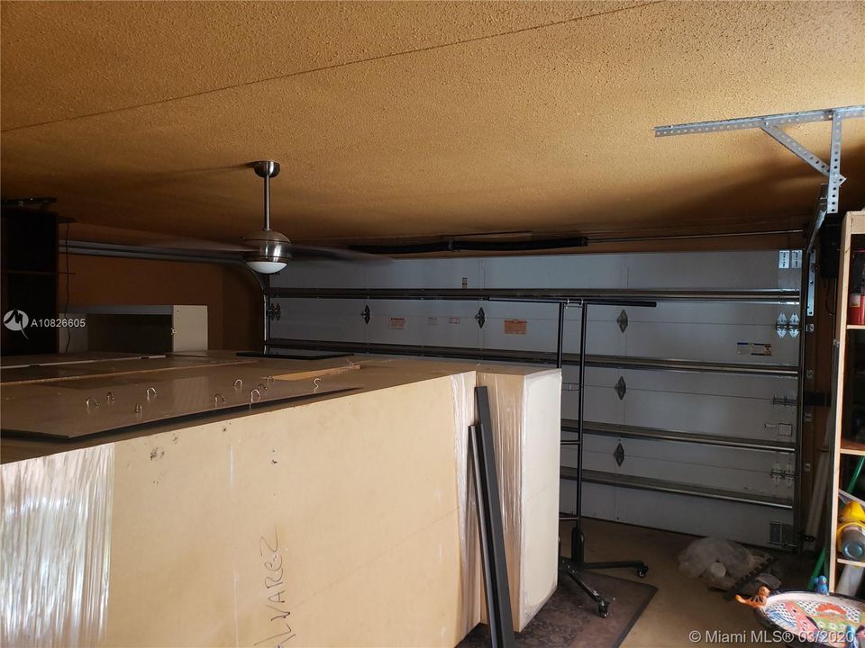 Recientemente alquilado: $7,400 (4 camas, 5 baños, 4207 Pies cuadrados)