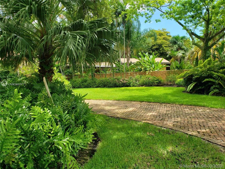 Recientemente alquilado: $7,400 (4 camas, 5 baños, 4207 Pies cuadrados)