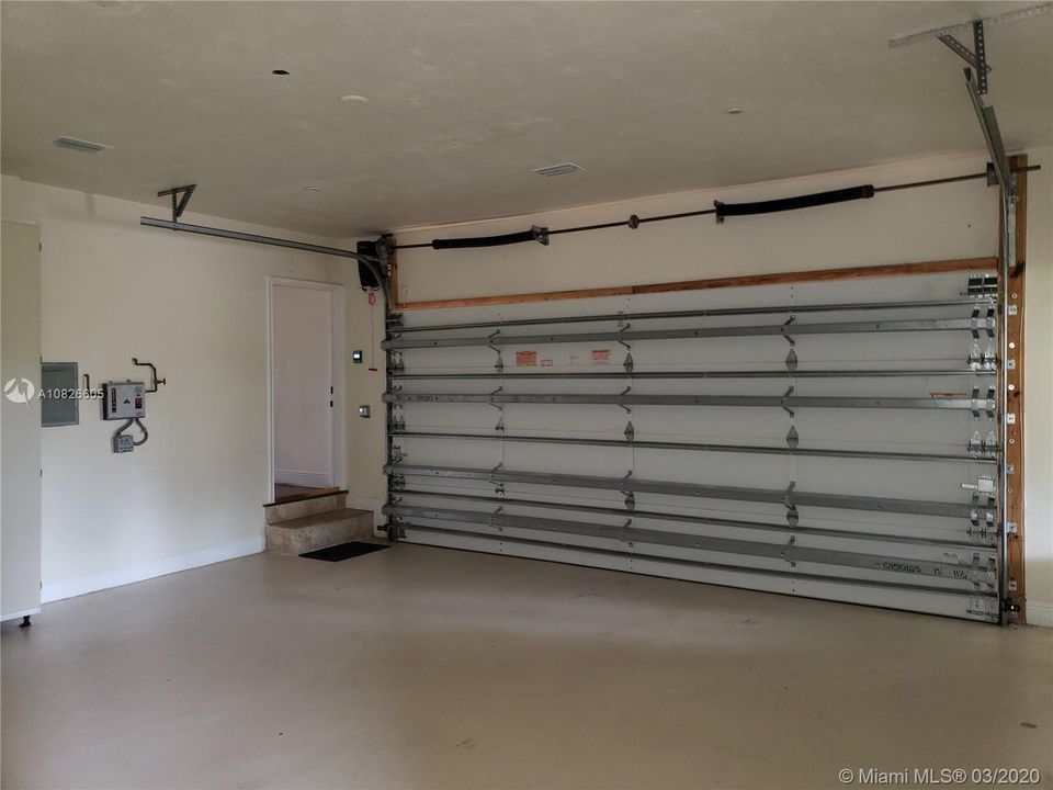 Recientemente alquilado: $7,400 (4 camas, 5 baños, 4207 Pies cuadrados)