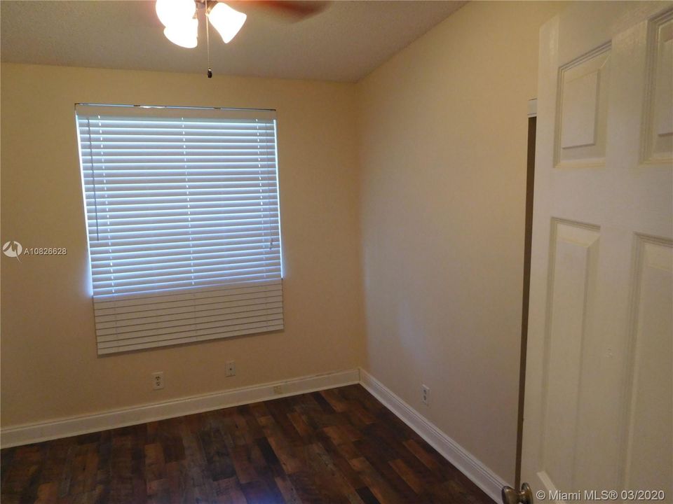 Recently Rented: $2,000 (3 beds, 2 baths, 1200 Square Feet)