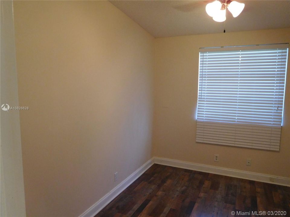 Recently Rented: $2,000 (3 beds, 2 baths, 1200 Square Feet)