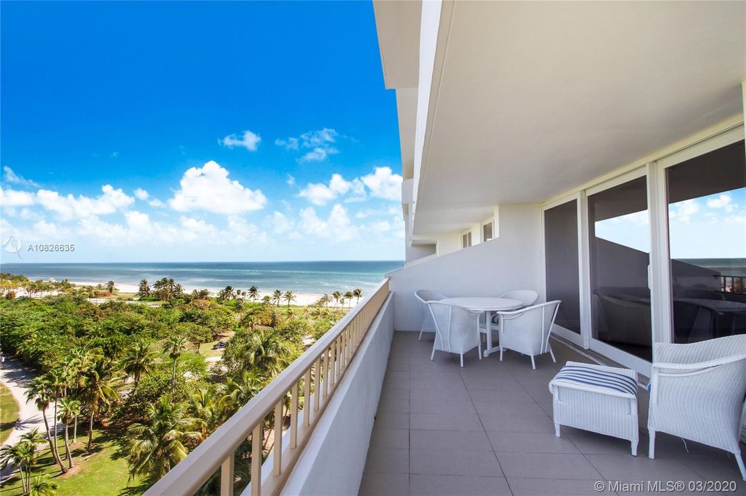 Vendido Recientemente: $1,095,000 (2 camas, 2 baños, 1469 Pies cuadrados)