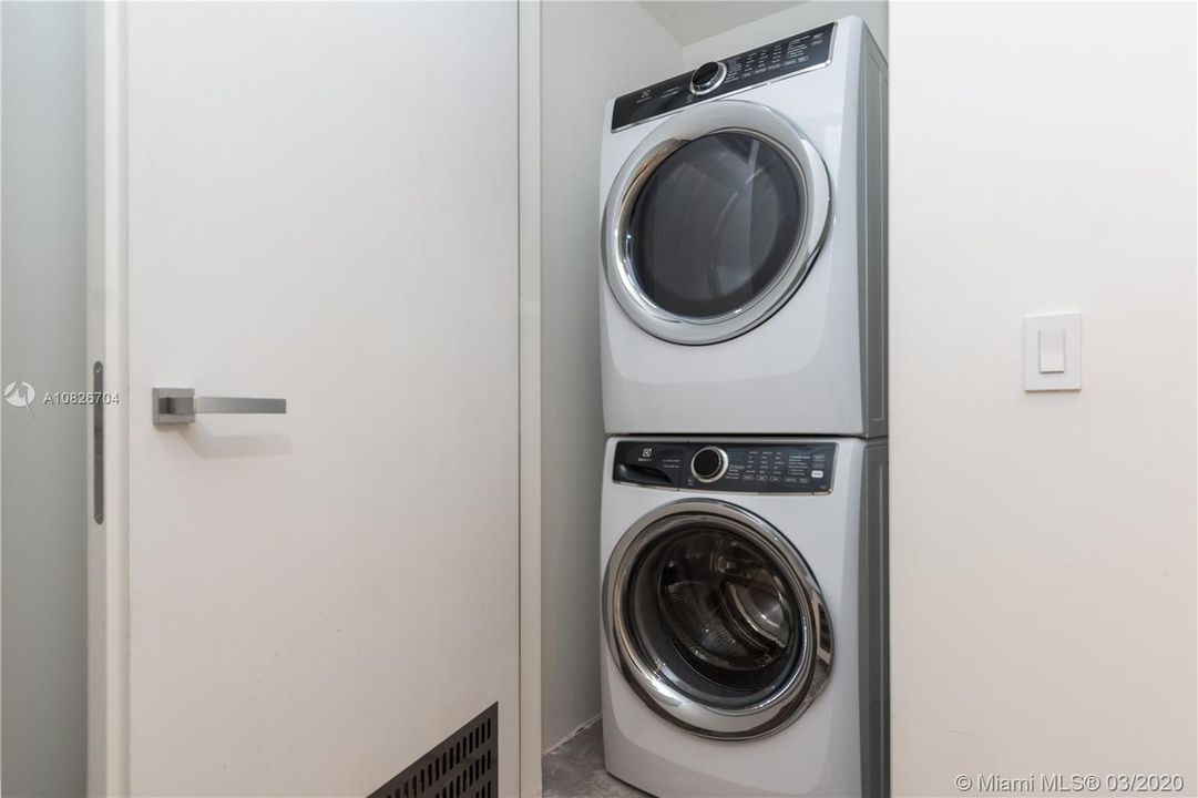 Recently Sold: $1,449,000 (2 beds, 2 baths, 0 Square Feet)