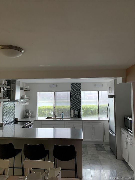 Vendido Recientemente: $175,000 (3 camas, 2 baños, 1288 Pies cuadrados)