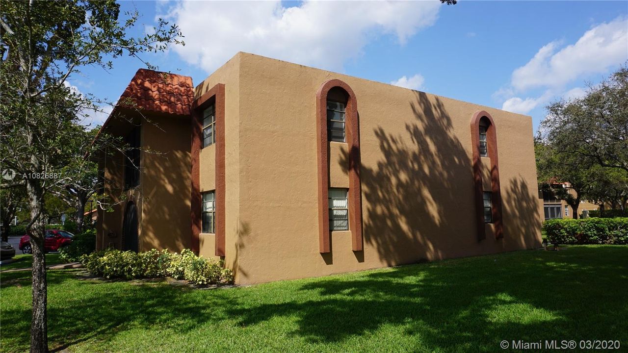 Recently Sold: $150,000 (2 beds, 2 baths, 1080 Square Feet)