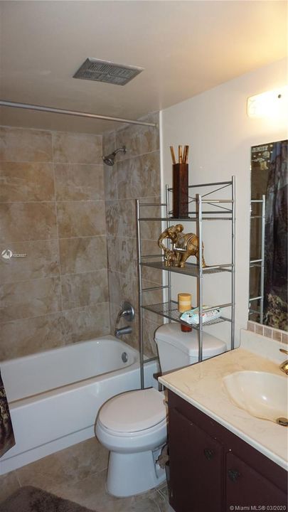 Recently Sold: $150,000 (2 beds, 2 baths, 1080 Square Feet)