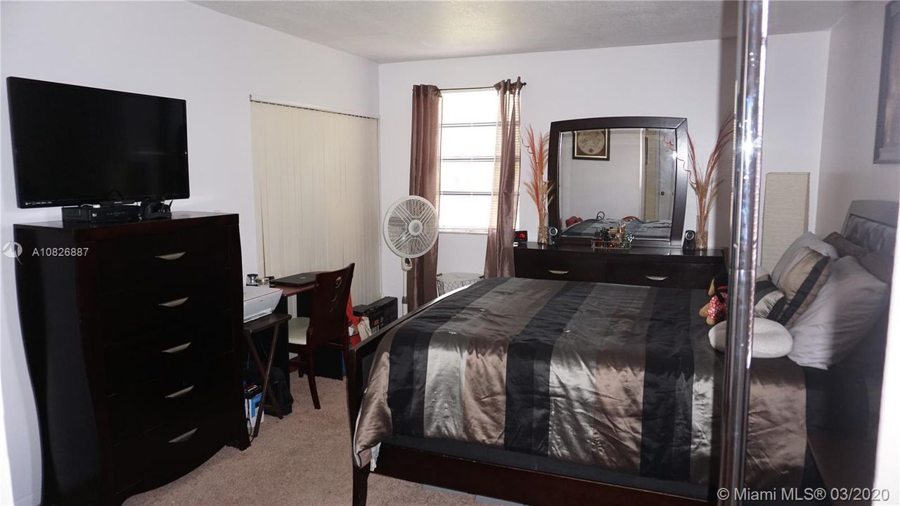 Recently Sold: $150,000 (2 beds, 2 baths, 1080 Square Feet)