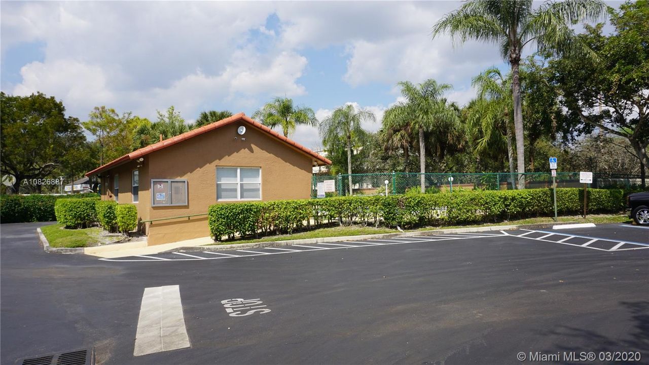 Recently Sold: $150,000 (2 beds, 2 baths, 1080 Square Feet)
