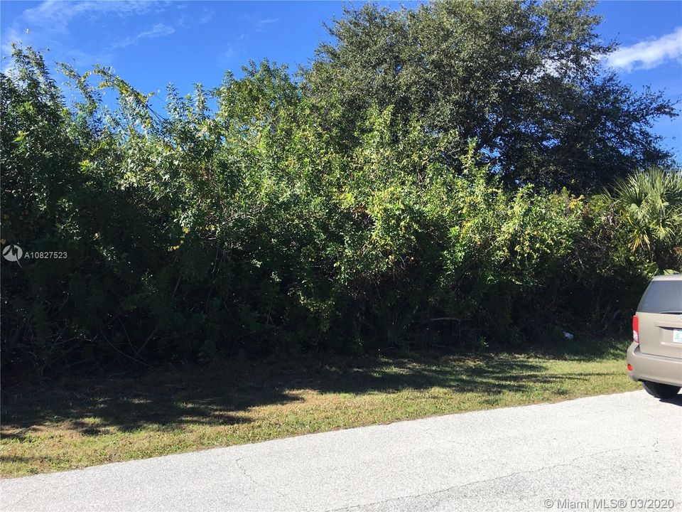 Recently Sold: $9,000 (0.25 acres)