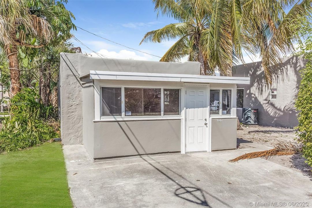 Recently Sold: $285,000 (4 beds, 3 baths, 1982 Square Feet)