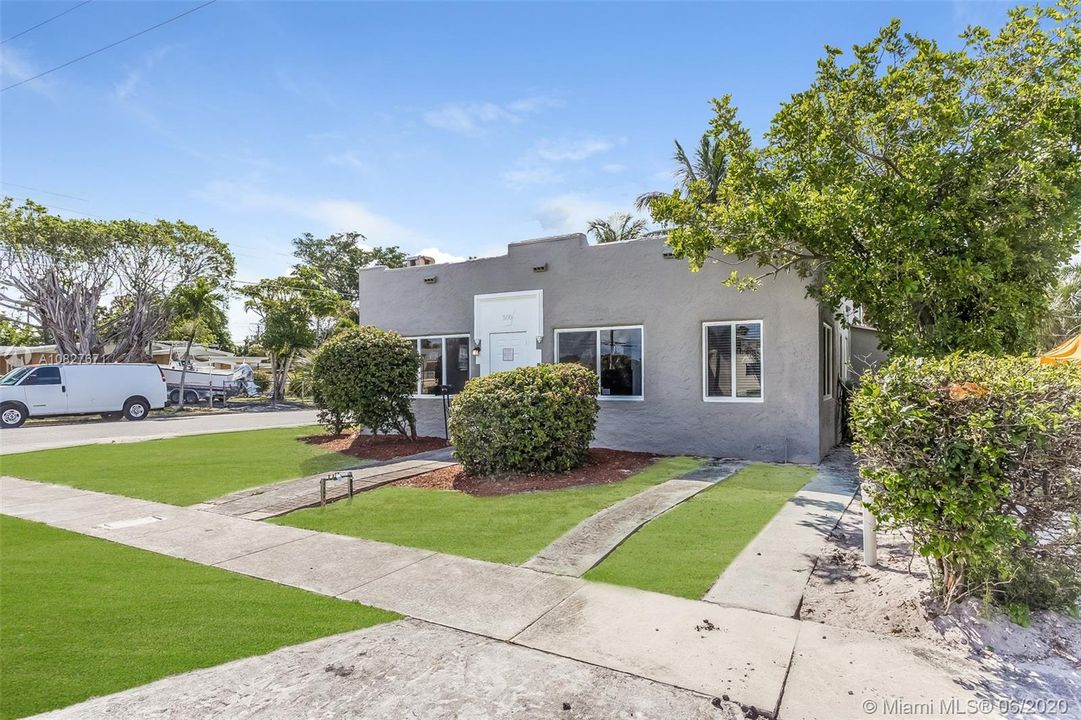 Recently Sold: $285,000 (4 beds, 3 baths, 1982 Square Feet)
