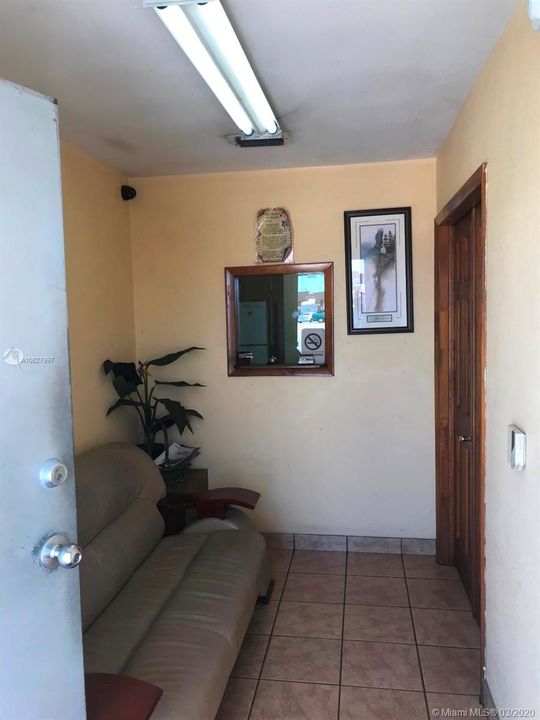 Vendido Recientemente: $2,900,000 (0 camas, 0 baños, 6768 Pies cuadrados)