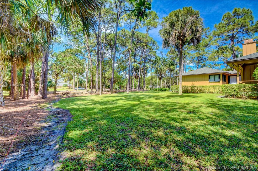 Recently Sold: $939,900 (4 beds, 3 baths, 3040 Square Feet)