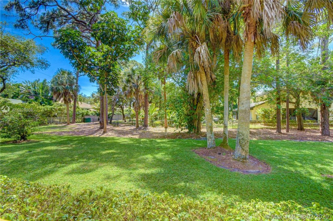 Recently Sold: $939,900 (4 beds, 3 baths, 3040 Square Feet)