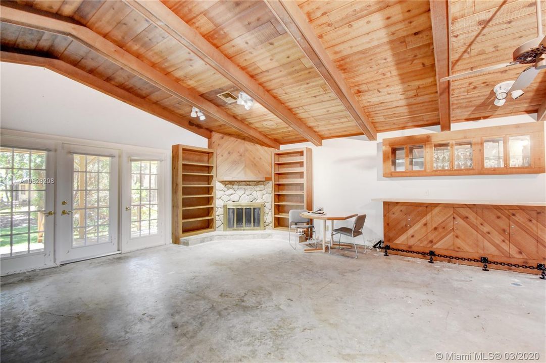 Recently Sold: $939,900 (4 beds, 3 baths, 3040 Square Feet)