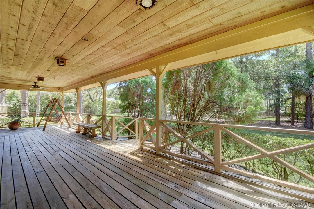Recently Sold: $939,900 (4 beds, 3 baths, 3040 Square Feet)