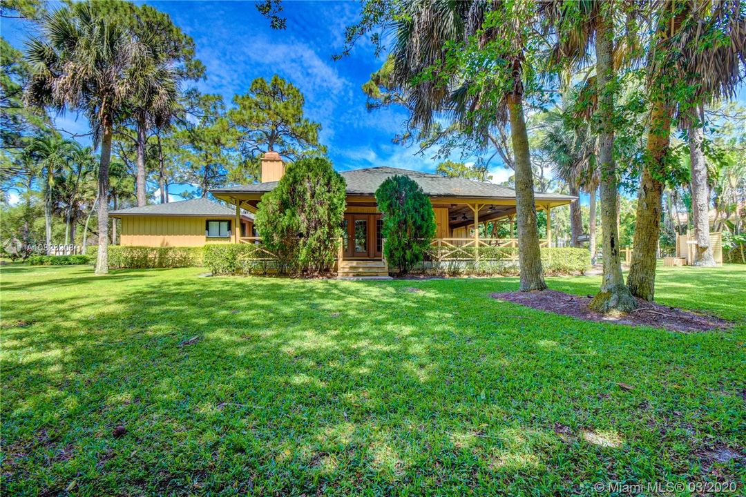 Recently Sold: $939,900 (4 beds, 3 baths, 3040 Square Feet)