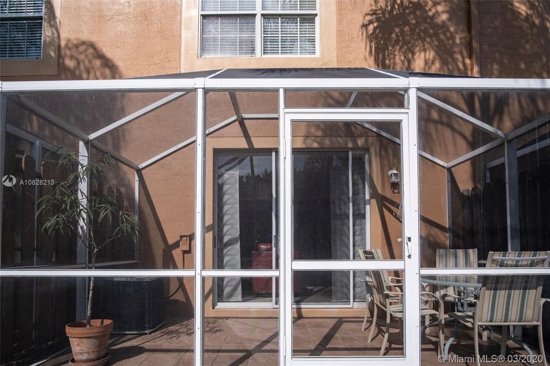 Recently Sold: $319,900 (2 beds, 2 baths, 1131 Square Feet)
