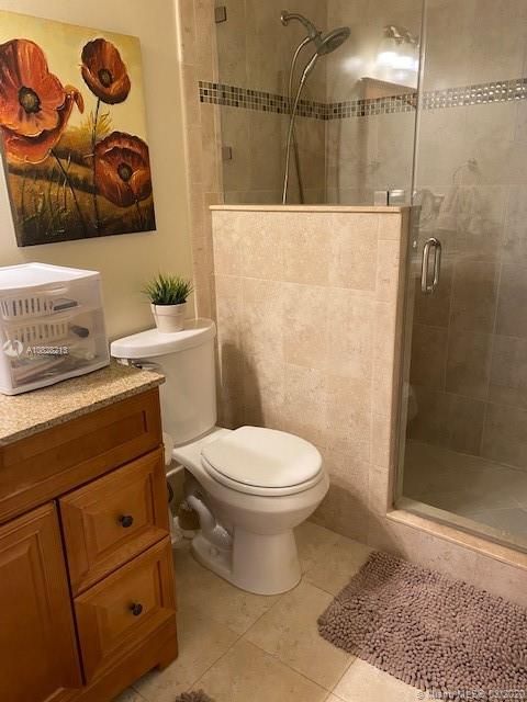 Recently Sold: $319,900 (2 beds, 2 baths, 1131 Square Feet)