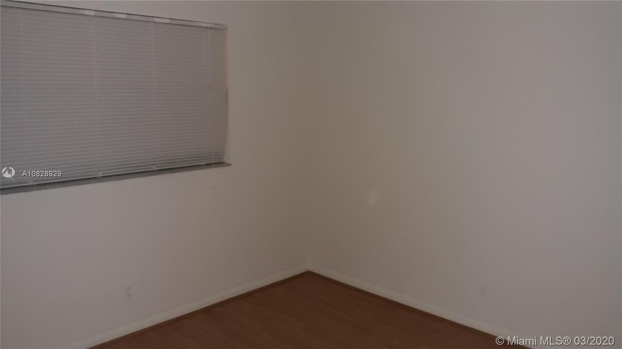 Vendido Recientemente: $130,000 (2 camas, 2 baños, 900 Pies cuadrados)