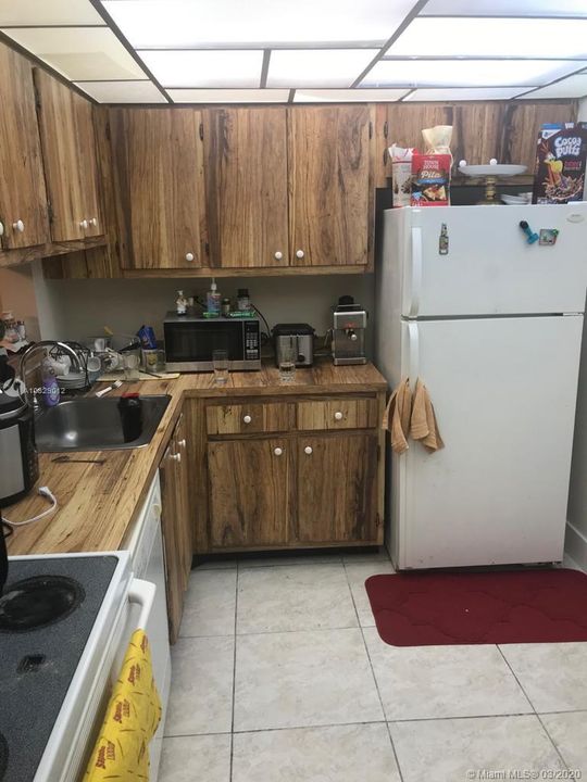 Recently Sold: $152,500 (1 beds, 1 baths, 705 Square Feet)