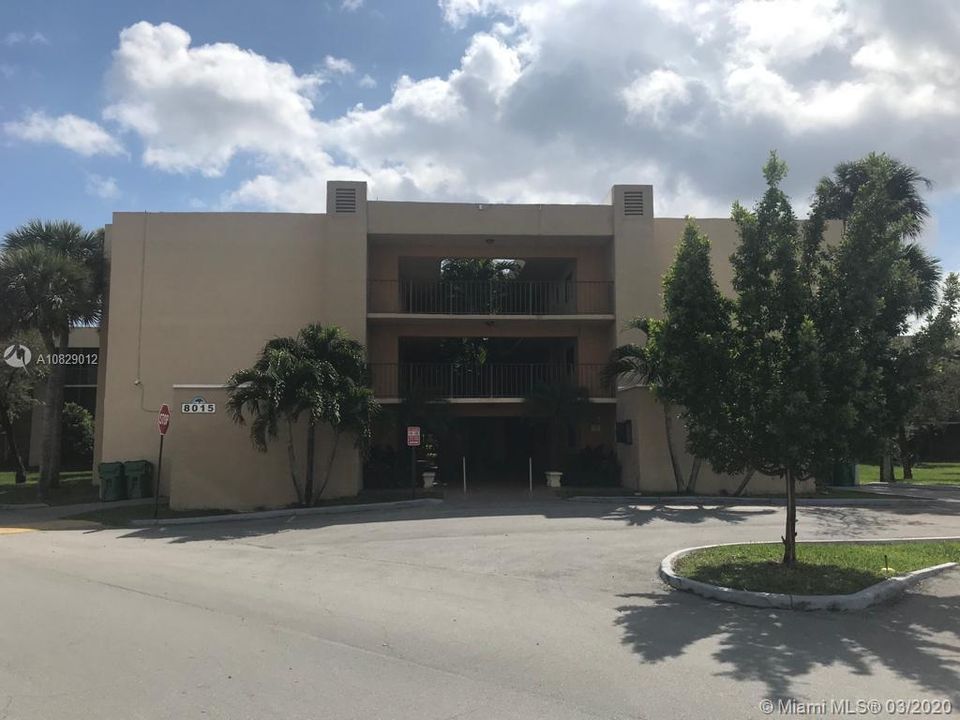 Recently Sold: $152,500 (1 beds, 1 baths, 705 Square Feet)