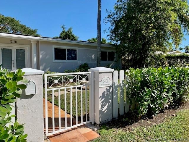 Recientemente alquilado: $3,600 (4 camas, 2 baños, 1790 Pies cuadrados)
