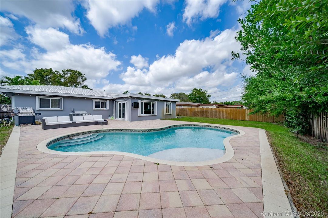 Recently Rented: $3,500 (3 beds, 2 baths, 1666 Square Feet)
